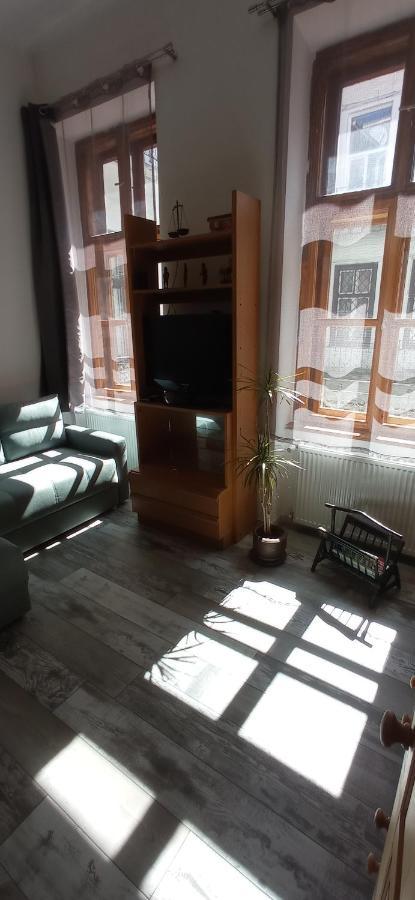 Western Apartman บูดาเปสต์ ภายนอก รูปภาพ